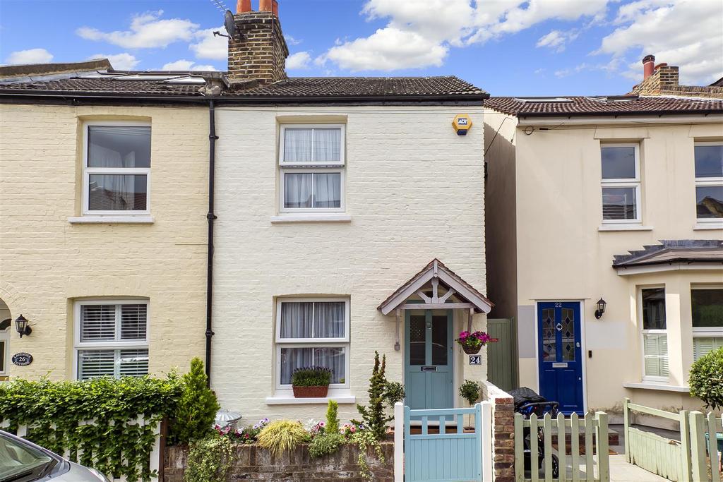 Church Lane, Teddington 2 bed end of terrace house £655,000