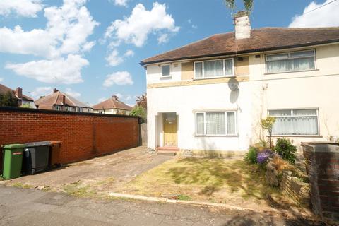 search 3 bed houses for sale in chingford | onthemarket