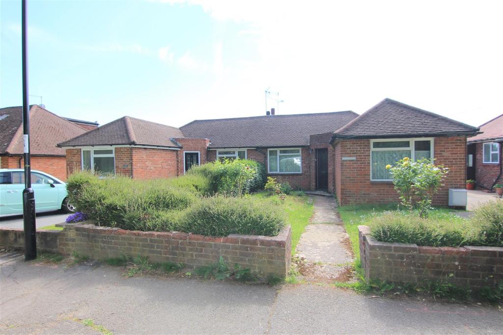 Manor Road, Burgess Hill 2 bed bungalow £300,000