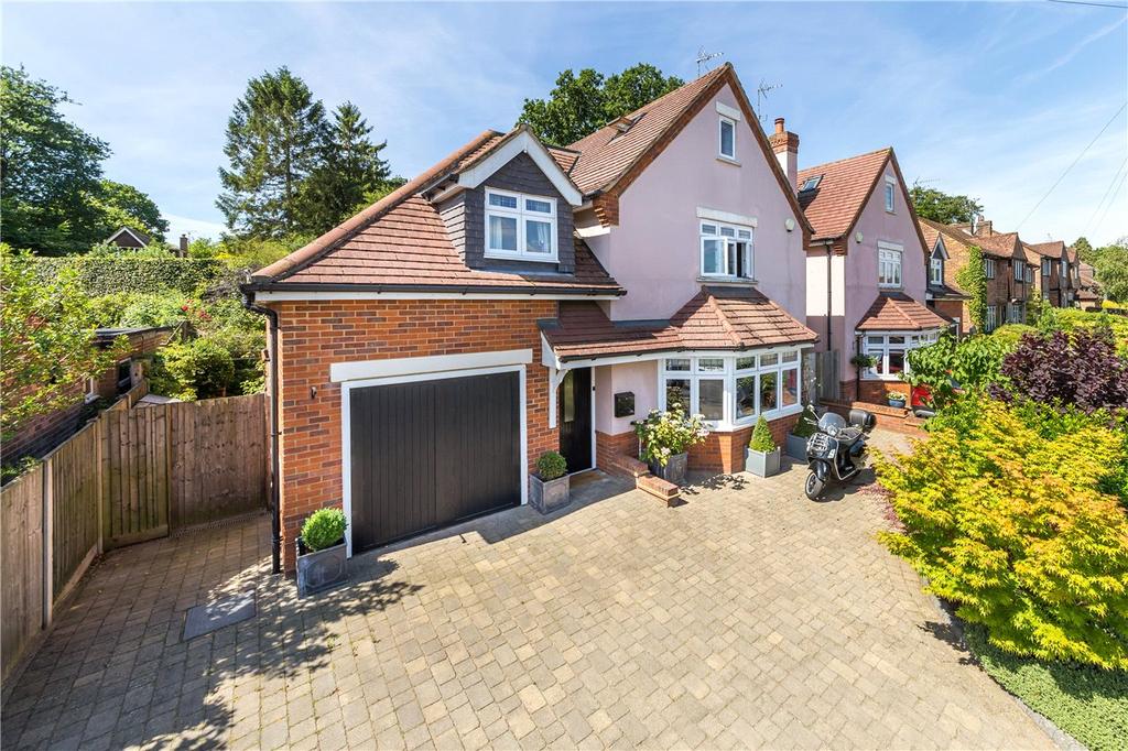Park Rise, Harpenden, Hertfordshire 5 bed detached house £1,100,000