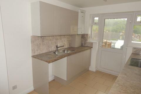 1 bedroom flat to rent, Basement Flat