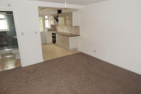 1 bedroom flat to rent, Basement Flat