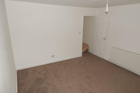 1 bedroom flat to rent, Basement Flat