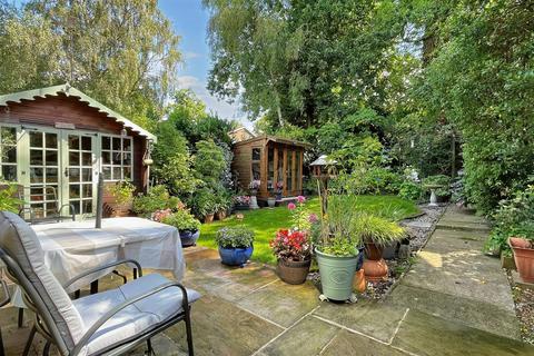 56 Ashdown Close, Chandler's Ford, Eastleigh, SO53 5QF