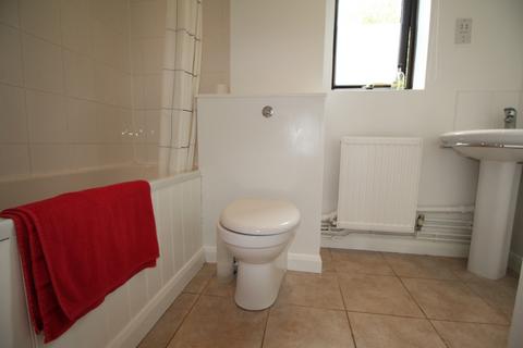 1 bedroom maisonette to rent, Slade End, Theydon Bois, CM16