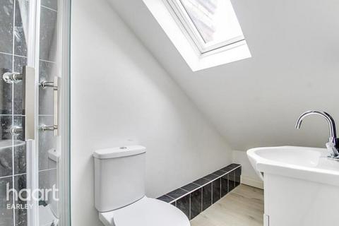 1 bedroom in a house share to rent, Addison Road, Reading