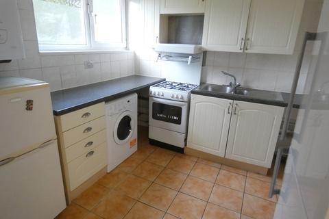 2 bedroom flat to rent, Mermaid House, Bazley Street , Bow E14