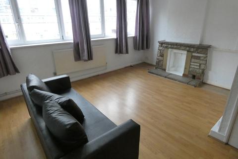 2 bedroom flat to rent, Mermaid House, Bazley Street , Bow E14