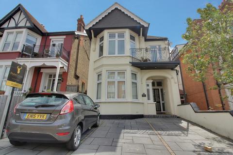 1 bedroom apartment to rent, Pembury Road, Westcliff-On-Sea SS0