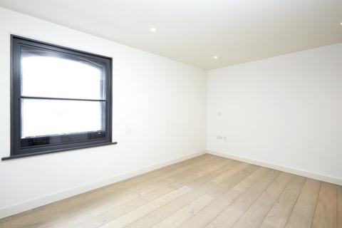 1 bedroom apartment to rent, St Martin's Lane, Covent Garden WC2