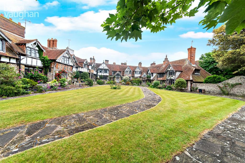 Tudor Close, Dean Court Road Rottingdean, BN2 3 bed terraced house £