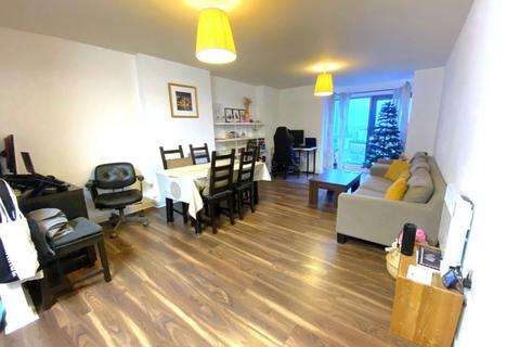 2 bedroom flat to rent, London E15 2SL