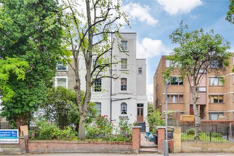3 bedroom flat to rent, Camden Road, London
