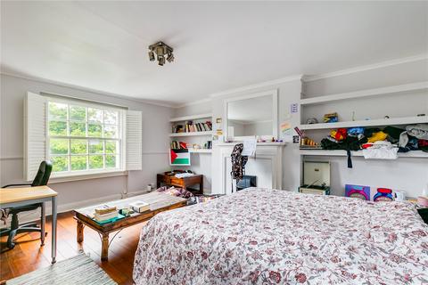 3 bedroom flat to rent, Camden Road, London