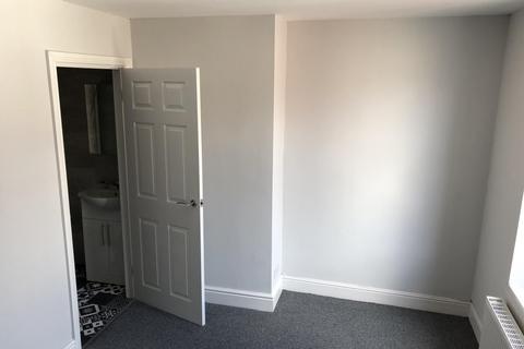 3 bedroom house to rent, St Edwards Avenue, Barnsley