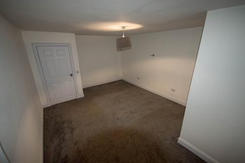 2 bedroom flat to rent, Ballingry Lane, Lochgelly, KY5