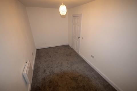 2 bedroom flat to rent, Ballingry Lane, Lochgelly, KY5