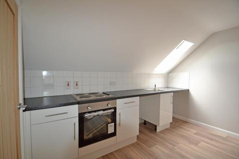 1 bedroom flat to rent, Pulborough, West Sussex, RH20