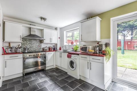 2 bedroom end of terrace house to rent, Abbots Wood,  Headington,  OX3