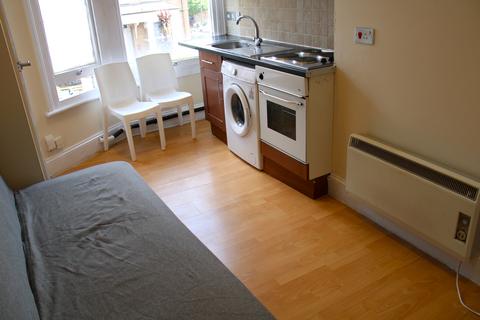 1 bedroom flat to rent, Buckley Road, Kilburn, London NW6