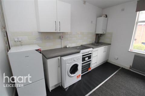 1 bedroom flat to rent, Dulverton Road