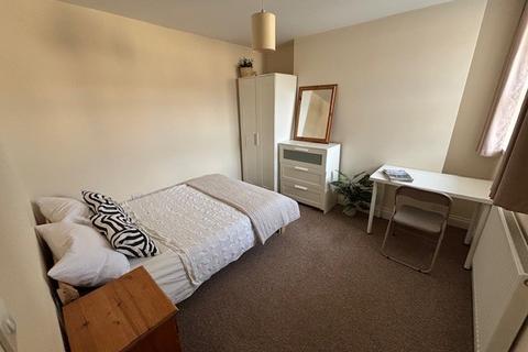 10 bedroom terraced house to rent, Plymouth PL4