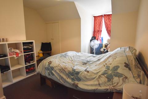 1 bedroom flat to rent, Birrell Road, Forest Fields