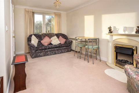 1 bedroom apartment for sale - Moorland Court, 181 Station Road, West Moors, Ferndown, BH22