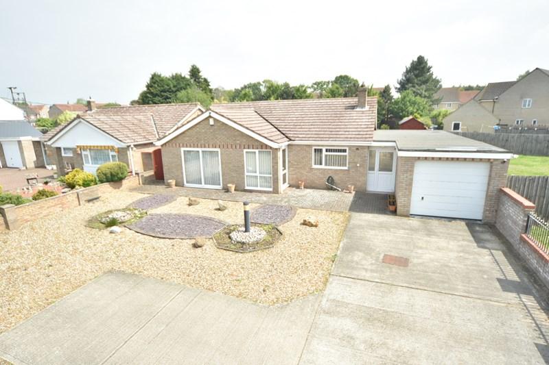 Eriswell Road, Lakenheath, Brandon, Suffolk, IP27 2 bed bungalow £287,500