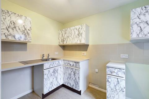 1 bedroom apartment for sale - Owen House, Whitcombe Gardens, Portsmouth, Hampshire, PO3