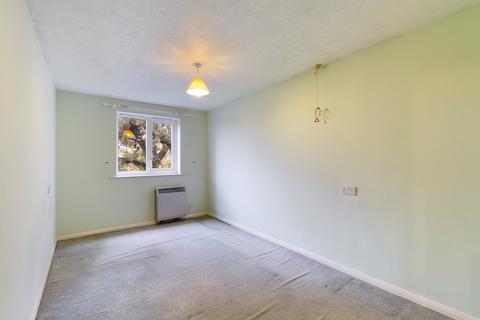 1 bedroom apartment for sale - Owen House, Whitcombe Gardens, Portsmouth, Hampshire, PO3