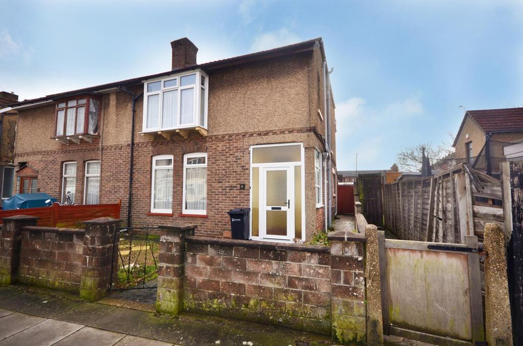 Keswick Avenue, Portsmouth, Hampshire, PO3 3 bed semidetached house