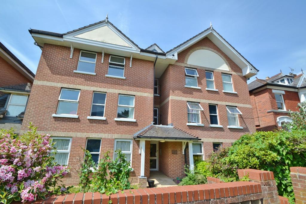 Portswood 1 bed flat to rent £850 pcm (£196 pw)