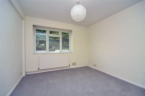 23 Castleton Close, Banstead, SM7 2JN
