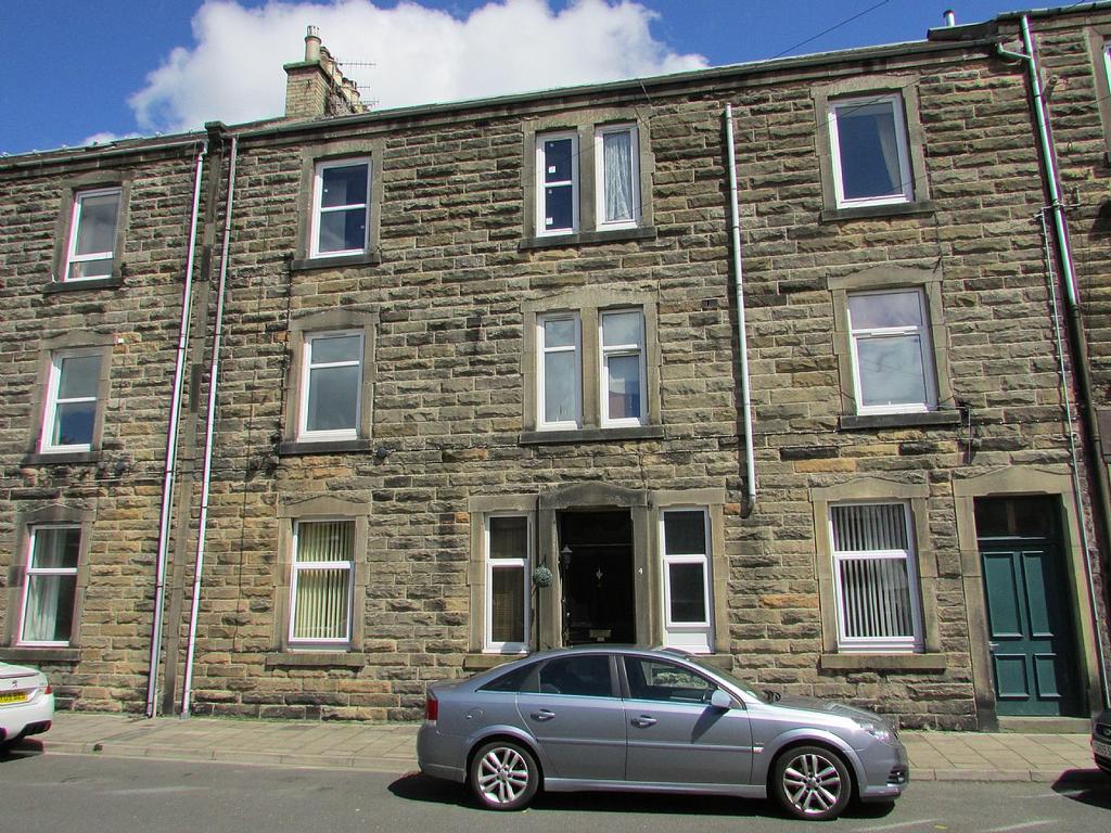 4/5 Rosevale Street, Hawick TD9 8AD 1 bed penthouse £30,000