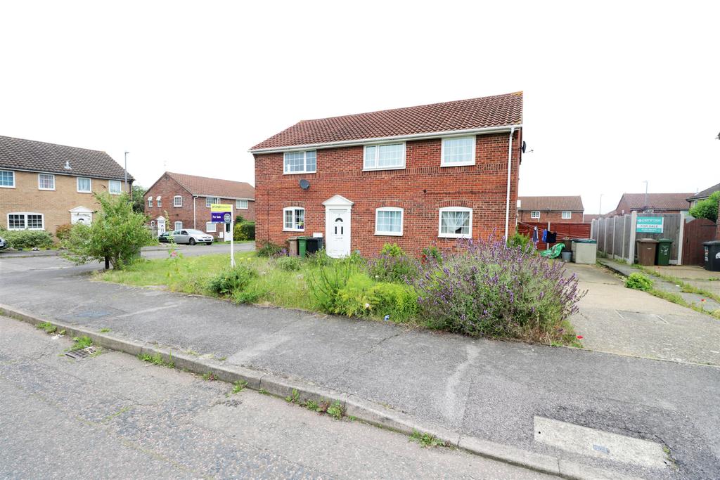 Bunting Road, Luton LU4 Studio for sale £85,000