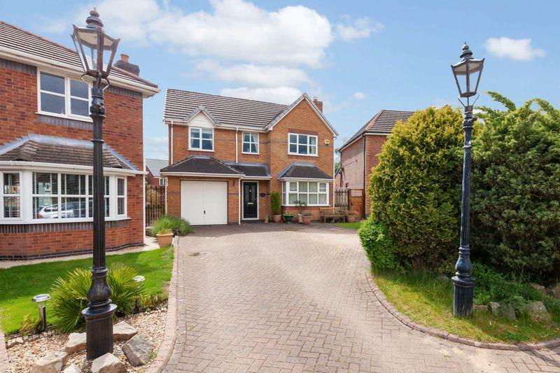 Copeland Drive, Standish, WN6 0XR 4 bed detached house £286,000