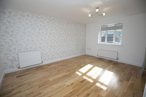2 bedroom apartment to rent, 37 Silk Mill Chase, Ripponden, HX6 4BY