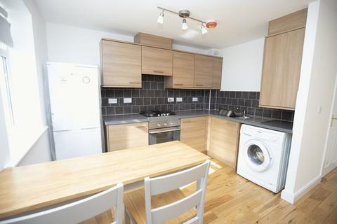 2 bedroom apartment to rent, 37 Silk Mill Chase, Ripponden, HX6 4BY