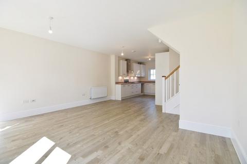 undefined, Thiepval Drive, Somerhill Green TN11