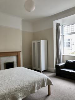 8 bedroom terraced house to rent, Plymouth PL4