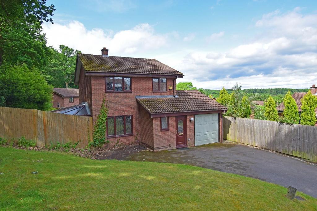 55 Oakham Close, Oakenshaw South, Redditch, B98 7YG 3 bed detached