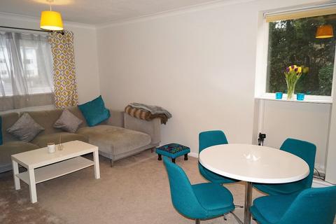 2 bedroom apartment to rent, Christchurch Road