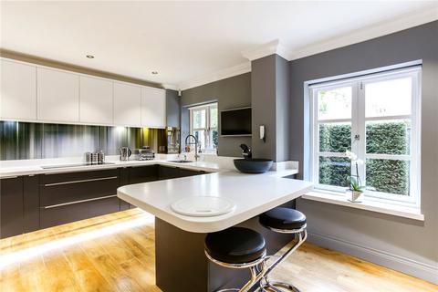 3 bedroom apartment for sale, Cross Road, Sunningdale, Berkshire, SL5