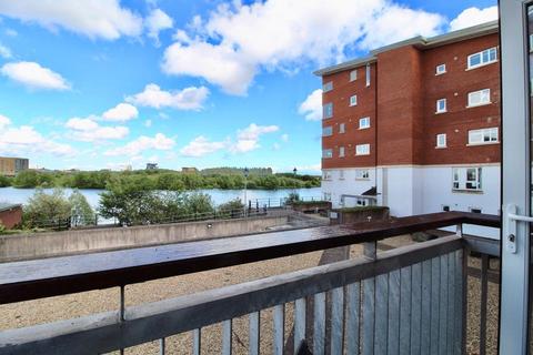 1 bedroom apartment for sale - Jim Driscoll Way, Cardiff Bay, Cardiff, CF11 7JL