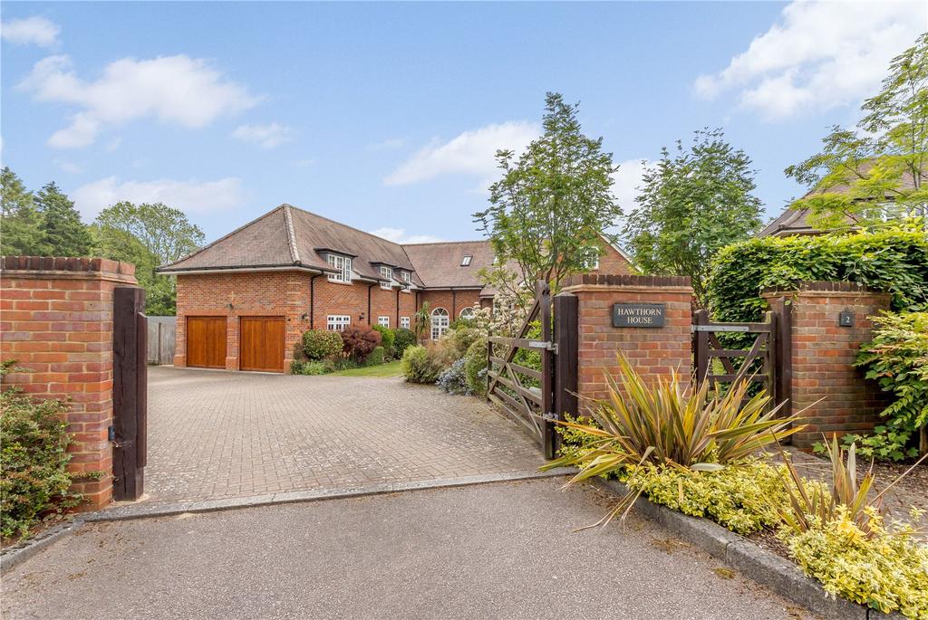 Wards Drive, Dawes Lane, Sarratt, WD3 4 bed detached house £1,599,500