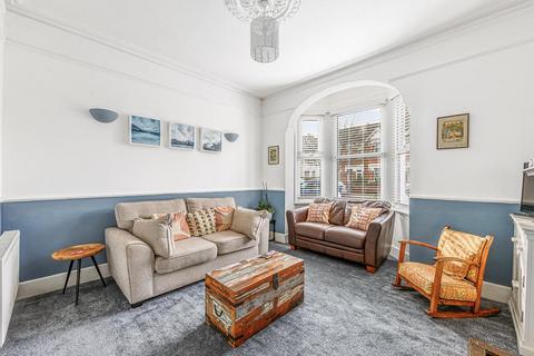 62 Northcroft Road, London, W13 9SX