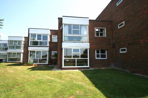 2 bedroom apartment to rent - The Strand, Worthing