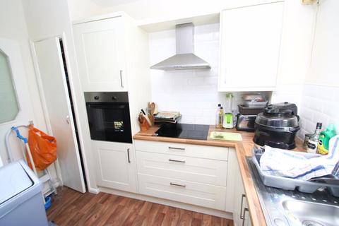 2 bedroom apartment to rent, The Strand, Worthing