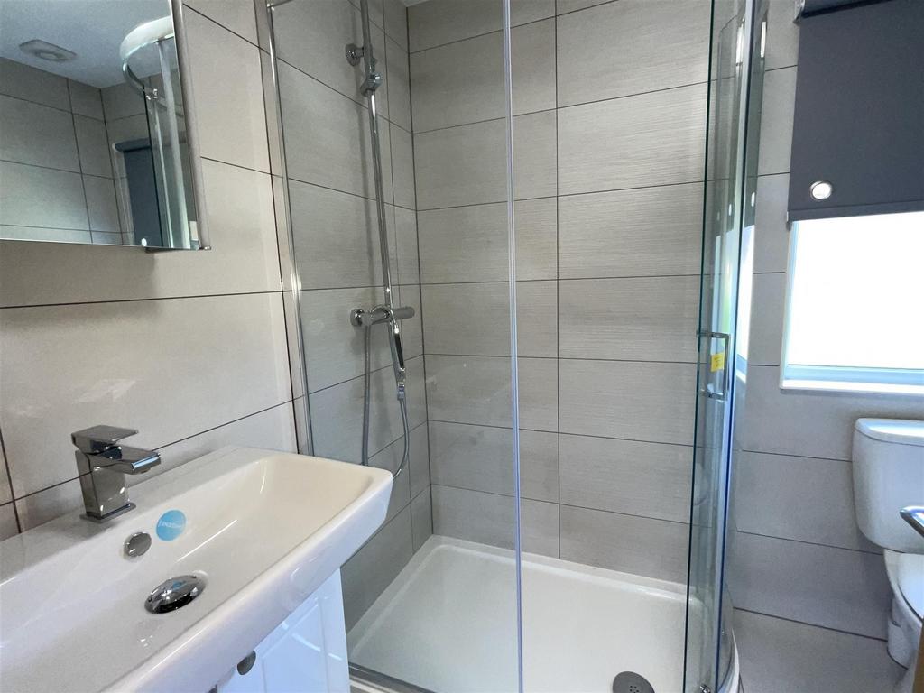 En Suite Shower Room